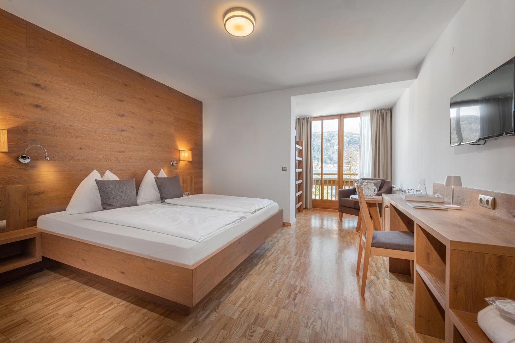 Seehotel Urban Bodensdorf Esterno foto