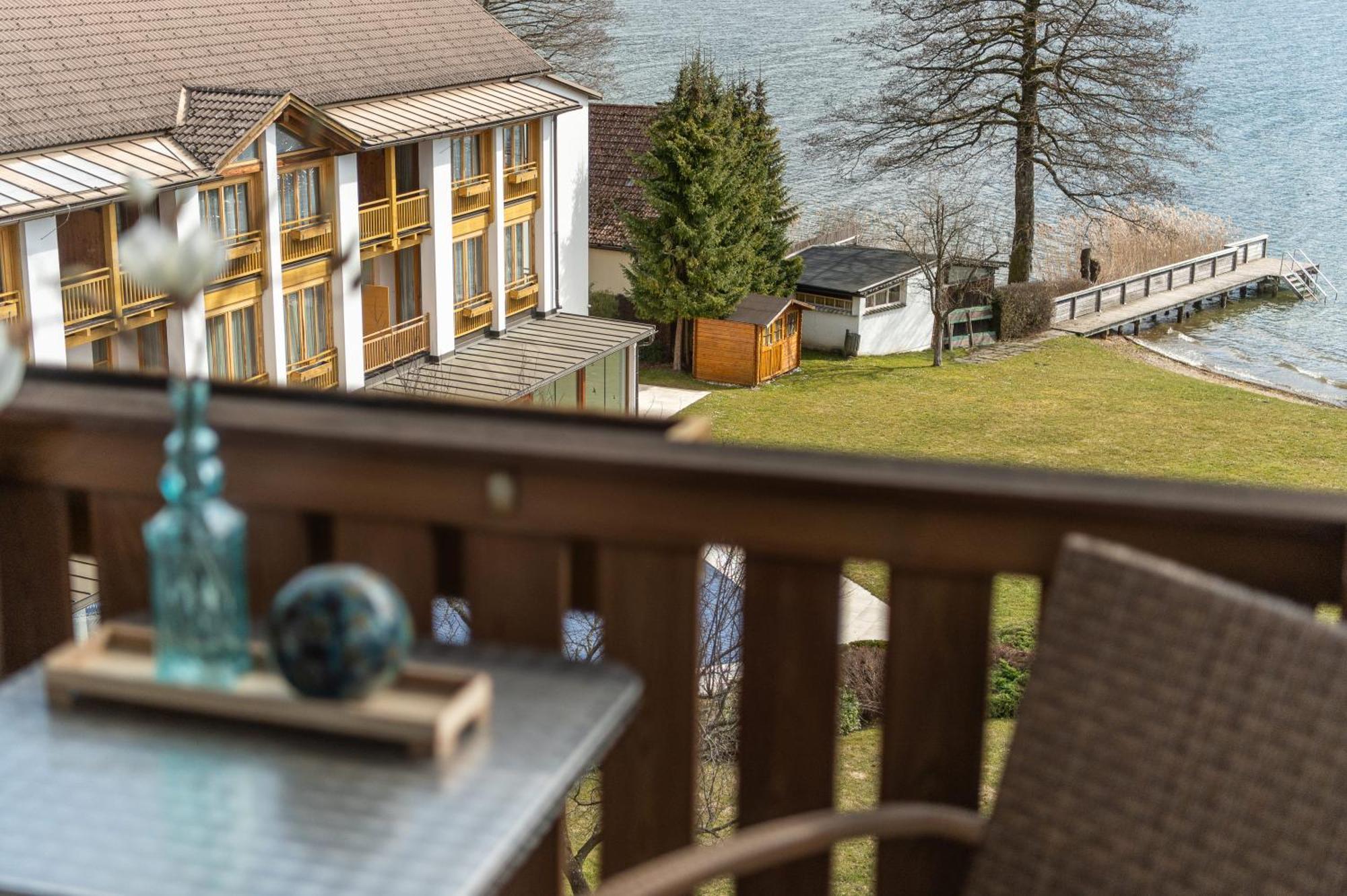 Seehotel Urban Bodensdorf Esterno foto